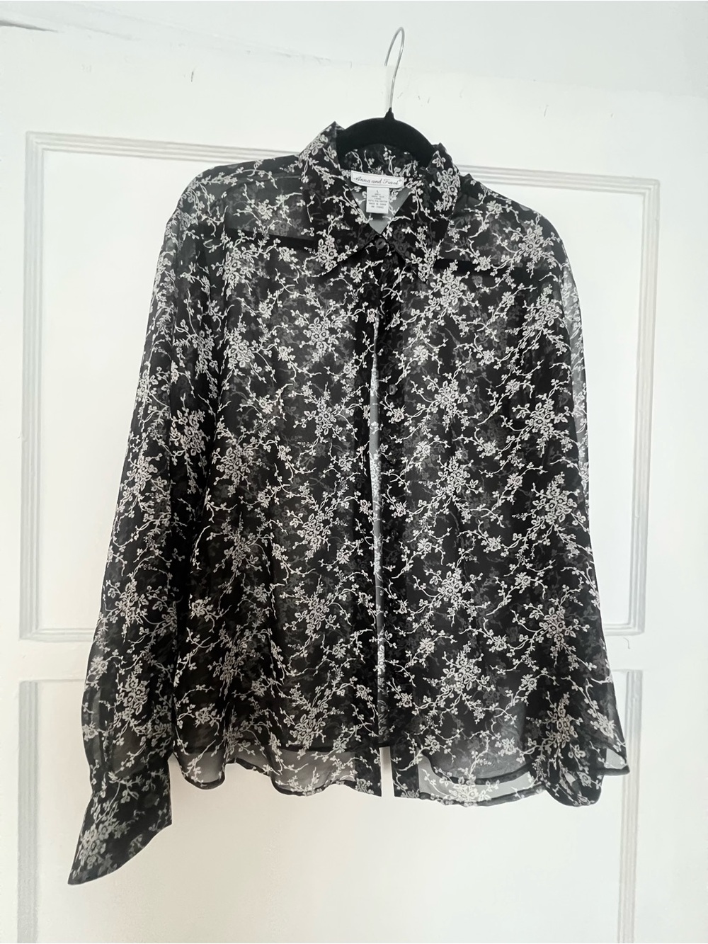 Anna and Frank Vintage Silk Black Floral I Button Up Blouse